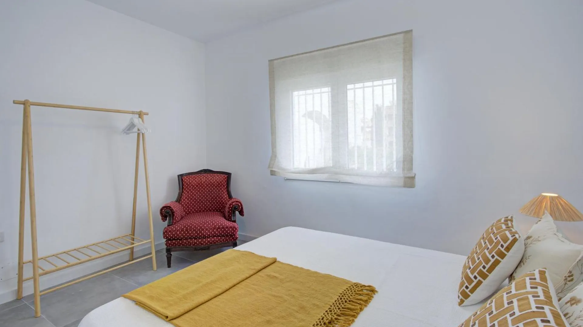 Comeback Hotel California Calahonda Semesterbostad