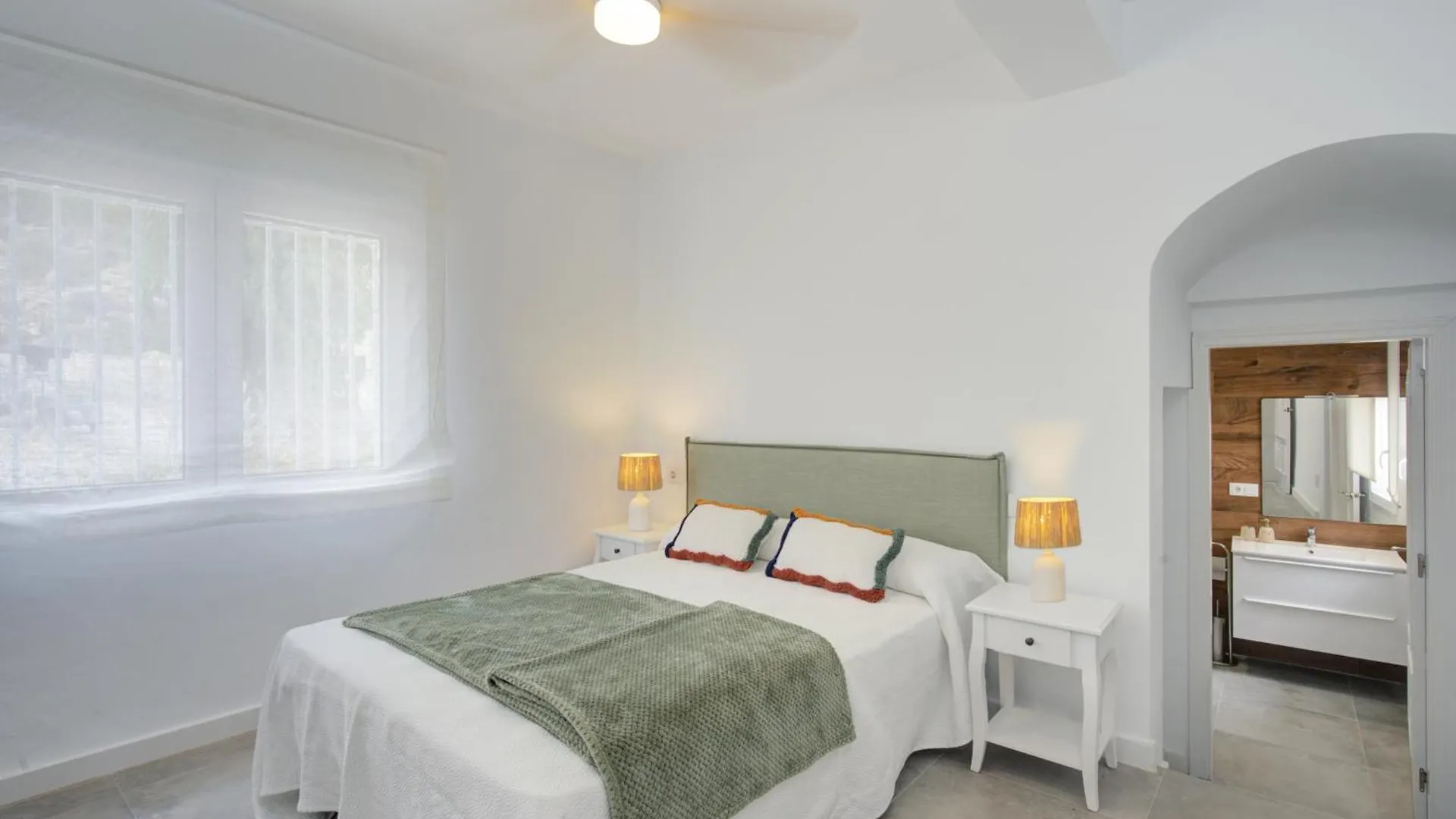 Comeback Hotel California Calahonda Semesterbostad